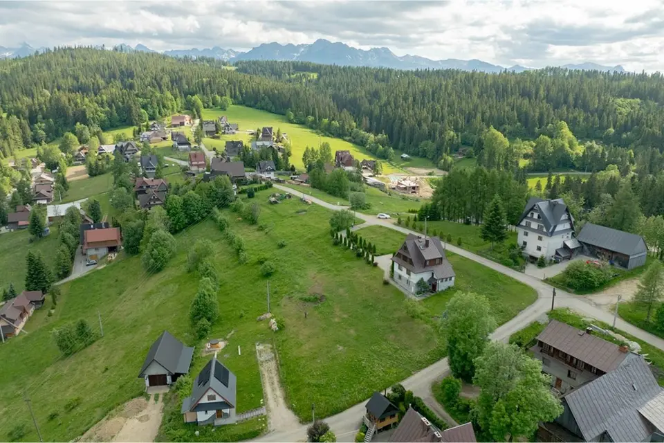 Działka widokowa w miejscowości Brzegi, gmina Bukowian Tatrzańska o powierzchni 1734 m2.