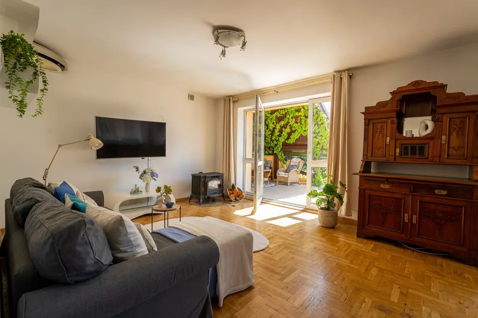 Dom z dużą działką, fotowoltaiką i garażem na 4 samochody | Okuniew k.