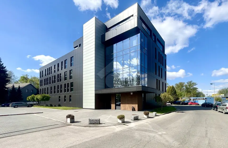 Całe piętro w nowoczesnym biurowcu – Kraków – Okolice M1
