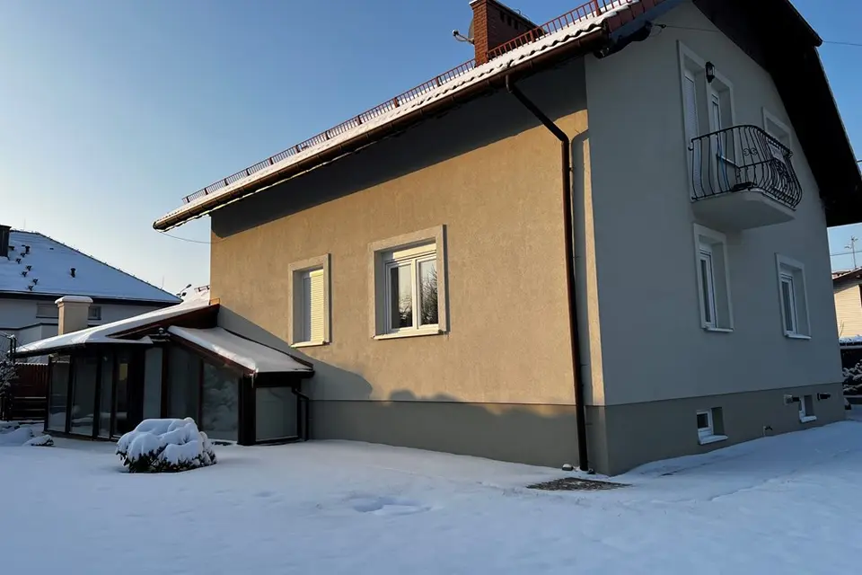 Dom Wolnostojacy – Jasienica