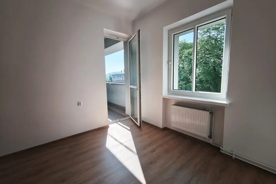 Na wynajem przestronne i funkcjonalne mieszkanie o powierzchni 74 m², położone na 3. – Bielsko-Biała
