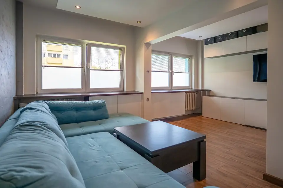 Na sprzedaż mieszkanie o powierzchni 47 m², usytuowane na parterze budynku przy ul. – Łódź