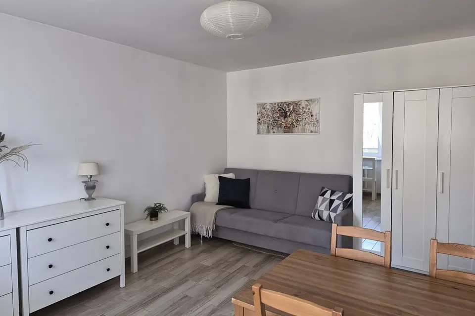 Do wynajęcia przytulne, funkcjonalne mieszkanie o powierzchni 37 m², położone na 2. – Warszawa