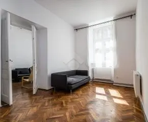 Kraków – Stare Podgórze – Parkowa – 47,81 m2