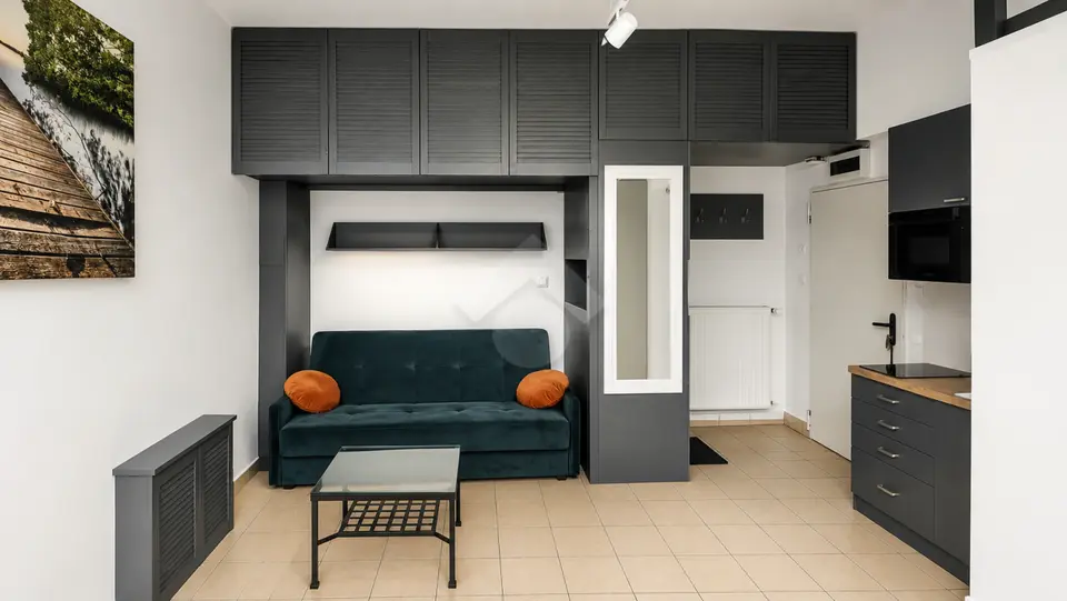 Kraków – Lubicz | Lokal 22 m² w przyziemiu | Ogrzewanie miejskie