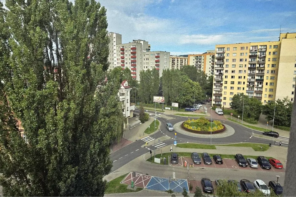 Kup jedną nieruchomość i czerp dochód z trzech mieszkań w ścisłym centrum Bielska-Białej. – Bielsko-Biała